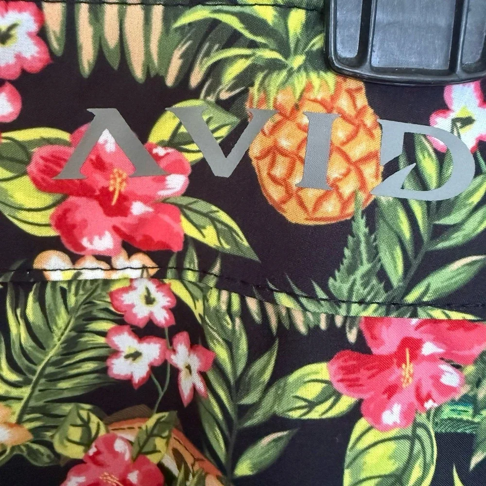Avid‎ Boardshorts 32 Black All Over Pineapple 10